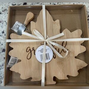 Grateful Cheese Cutting Board in the shape of a leaf w/ a matching knife NWT